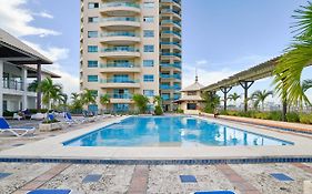 Exquisite Oceanfront Suite
